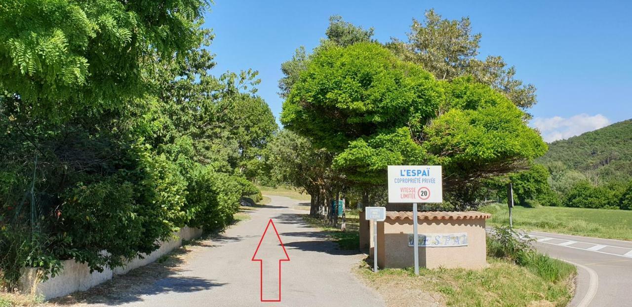 Mazet De Vacances Dans Le Domaine De L'Espai Saint-Martin-de-Brômes Esterno foto